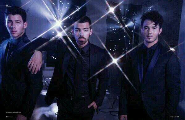 love love the jonas Brothers