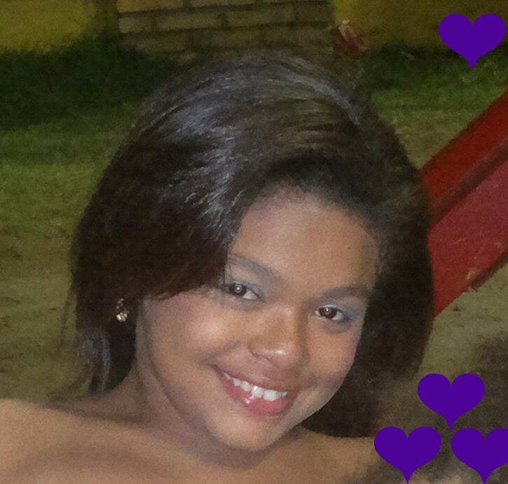em primeiro lugar amo meu deus depois minha familia e depois minha amiga thays monteiro