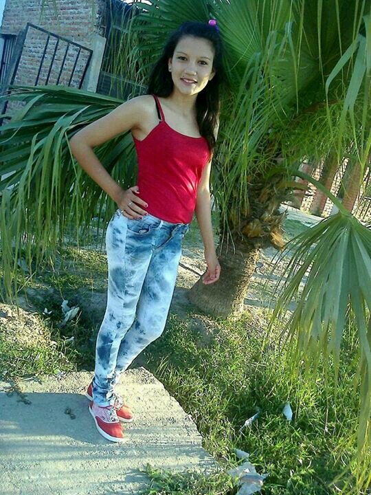 aun no trabajo me mantienen--