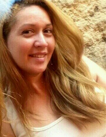 ve_e_ma's profile picture. 