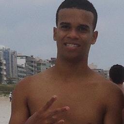 ♫A vida me ensinou a nunca desistir,nem ganhar nem perder mais procurar evoluir...♫