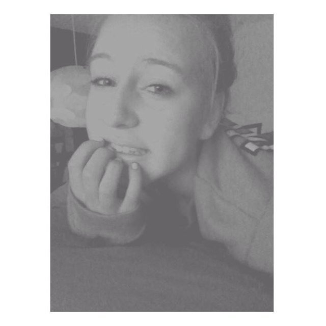 ig,  @absloesoe