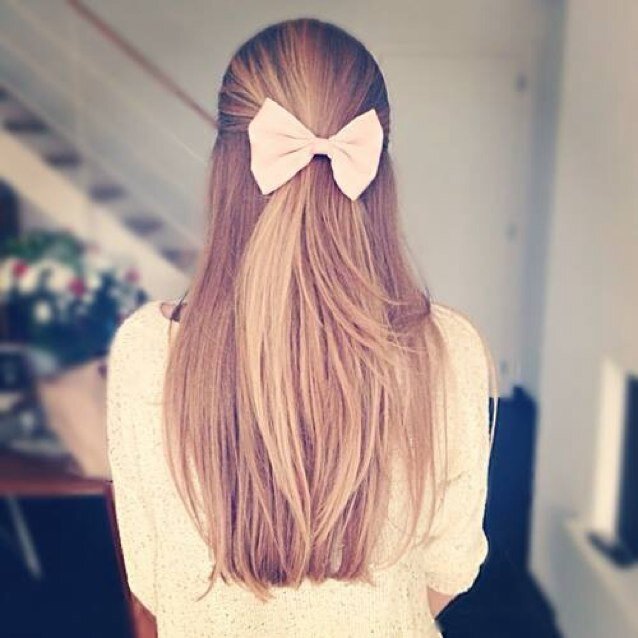 Quotes, advice, and anything you can think of! Follow me and I'll do my best to follow you back! :)
