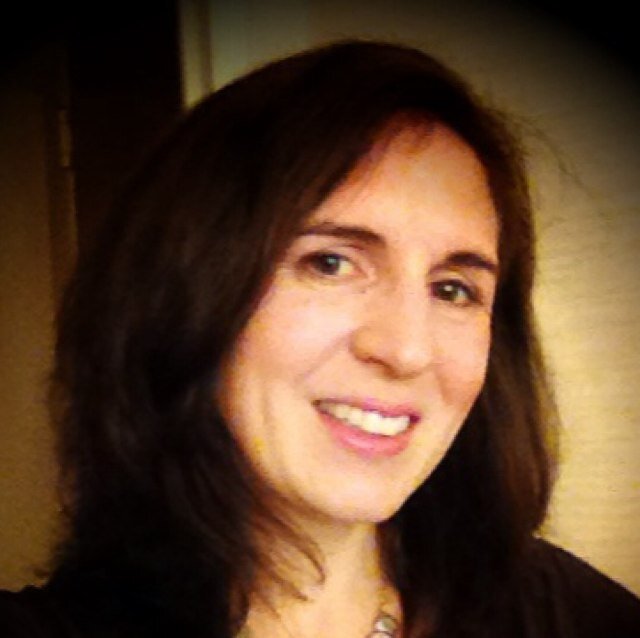 Dietitian, Mom of Two, Wife, Home Cook/Foodie, Runner, Lover of Audiobooks, occasional gardener, Vermonter...