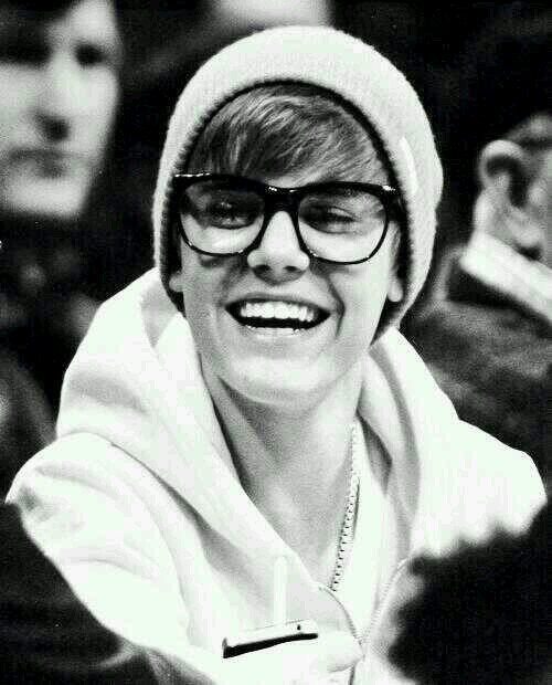 BELIEBER-- ¿Justin Bieber?-- Mi pequeño, mi niño, mi vida, el motivo de mi sonrisa, ese que está siempre ahí, mi pequeño gran rey.