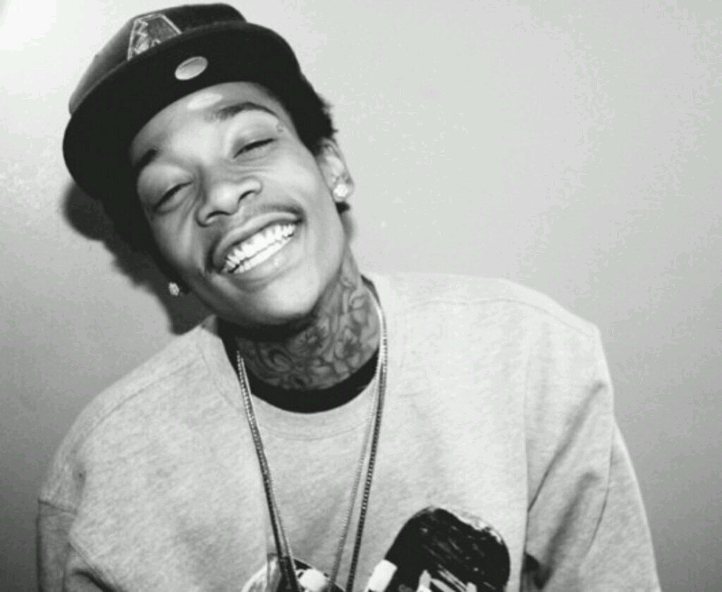 Wiz Khalifa Official~       Followme