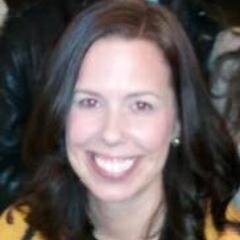 Chicago born, @MarquetteU alumna, lived a bit of everywhere, @RegisUniversity grad student with a big heart for family and friends.