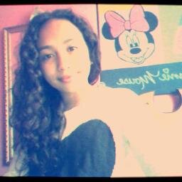 soy jonatica ( amo a los jonas ) me gusta el pop soy simpatica y chistosa ojala me sigas :) ( sigeme y te sigo ) :) :) :)