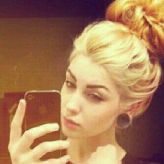 roonh18's profile picture. 