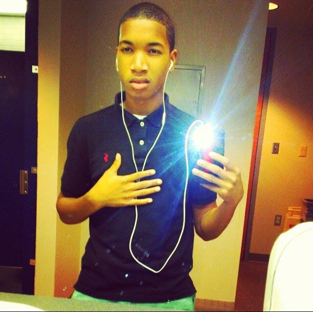 what's up Twitter!!! follow me on instagram @___cantgetright