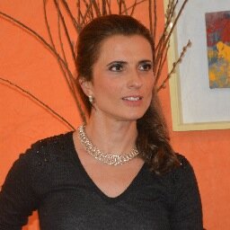 Author *The English Photographer*El fotógrafo Inglés*Centinela del silencio* Photographer, Alternative Therapist, Artist & animal lover.