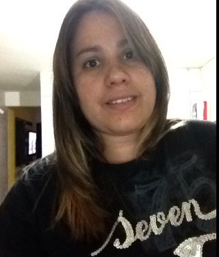 bonita ,linda e simpatica.