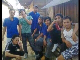 bacarilah duit nangkaya handak hidup lawas,dan baibadah lah nangkaya handak mati isuk