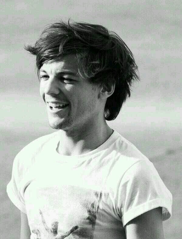 I FOLLOWED YOU THROUGH HERE SO PLEASE FOLLOW @padlocklouis PLEASE