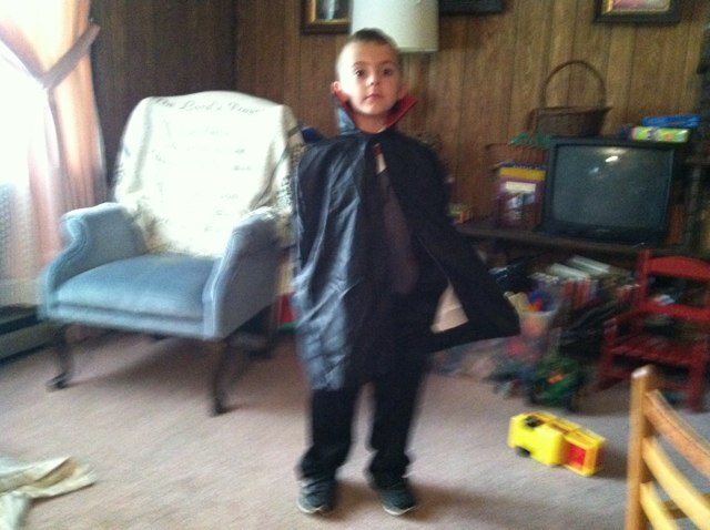 crochetinnut's profile picture. 