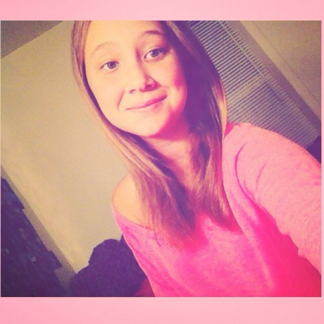 lydiaaaaaa__'s profile picture. Roses are red violets are blue brent please follow me and i will always love you❤️