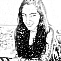 feliz con las personas queridas que estan a mi lago, que hacen que mi vida no sea tan aburrida =)