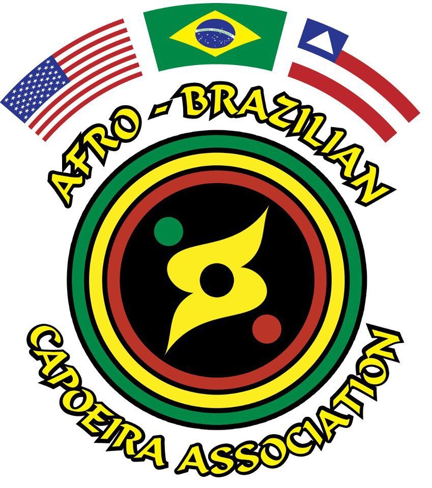 Learn Capoeira by the beach! Professor Holofote is a graduated Fita Verde student of Mestre Senna da Bahia (filho).