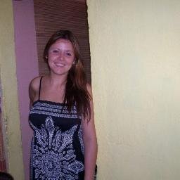uruguaya,geminiana,casada,tres hijos,las cualidades que mas valoro en las personas son la lealtad y la sinceridad.