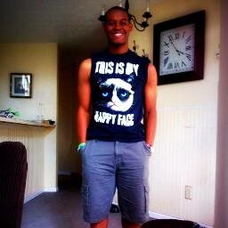 Cowboys fan, Eminem fan, Youtube addict, iPhoneGalaxy, music is my life