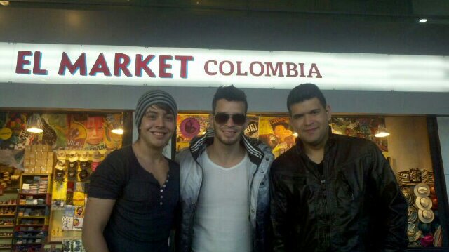 Roberto, Joel, y Eliezer Tres cantautores venezolanos, en La realizacion de Su Primer Disco,  Dispuestos a Cautivar Con temas Universales! Apoyales @GrupoNova1