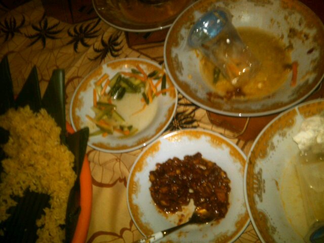 hanya orng biasa .yg berusaha menjadi orng luar biasa.