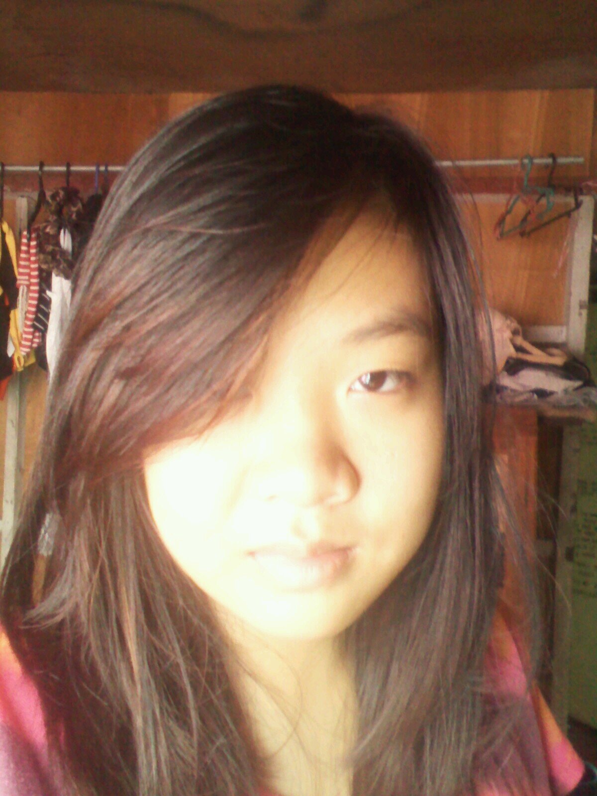 I LOVE CATS. KPOP lover. meow :3