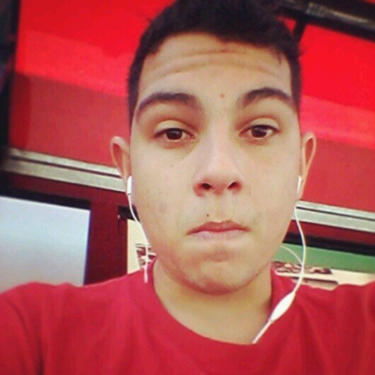 Quer me conhecer ? so chama :3 Ahhh naum quer ? vai se fude entaum :))    Extresse ao extremo aqui :x 

Bianca Barbosa :3