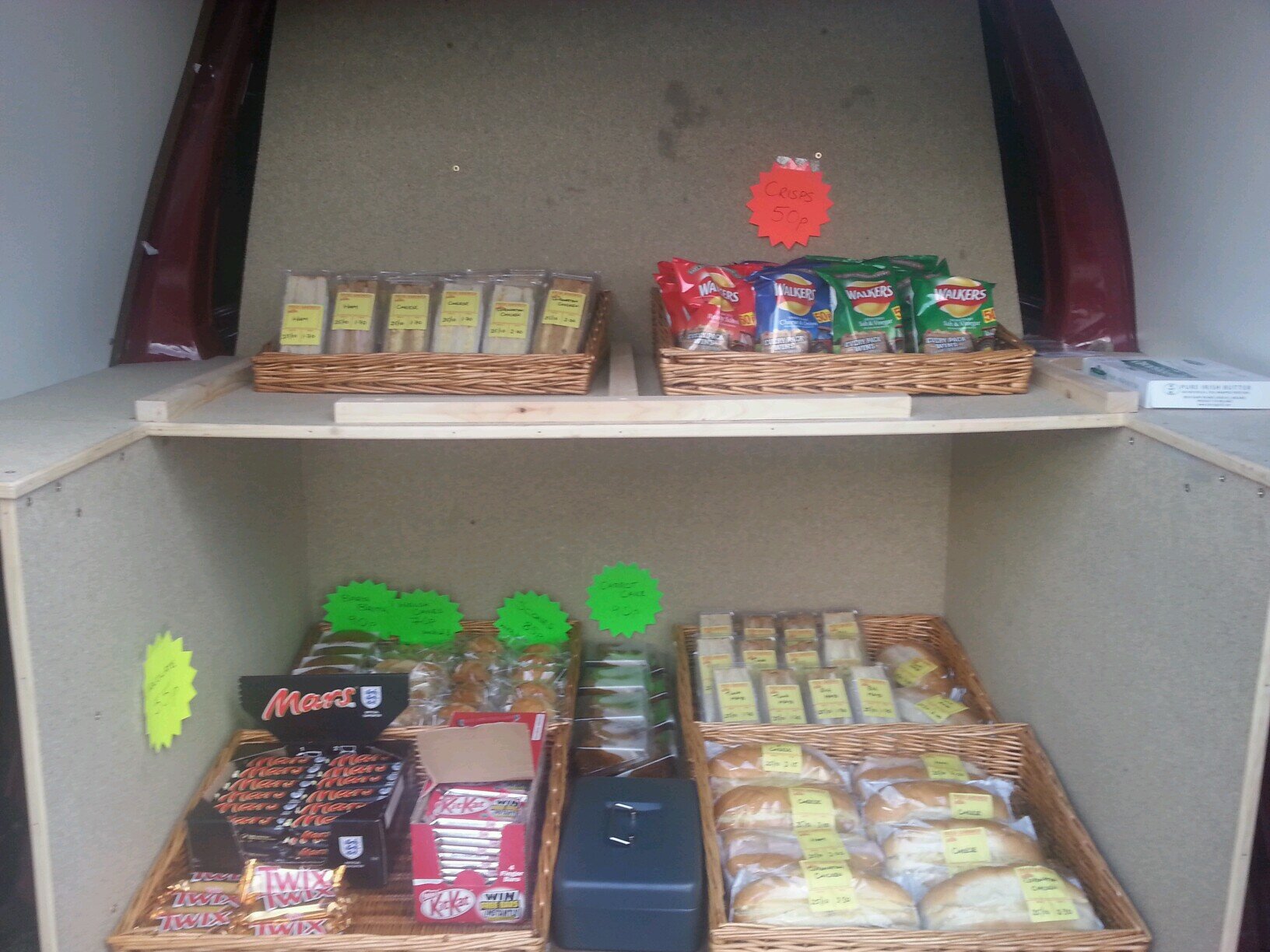 Mobile unit in Bridgend area bringing sandwiches, snacks, and cakes to your workplace. Catering and gift baskets available