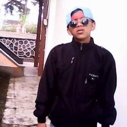 Giyanto / SMK YP IPPI PETOJO / 24 Oktober 1996 / Kleuarga kecil :* / Follow just mentions :) Thanks !