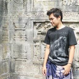 kesuksesan sangat mudah diraih,tergantung dari usahamu