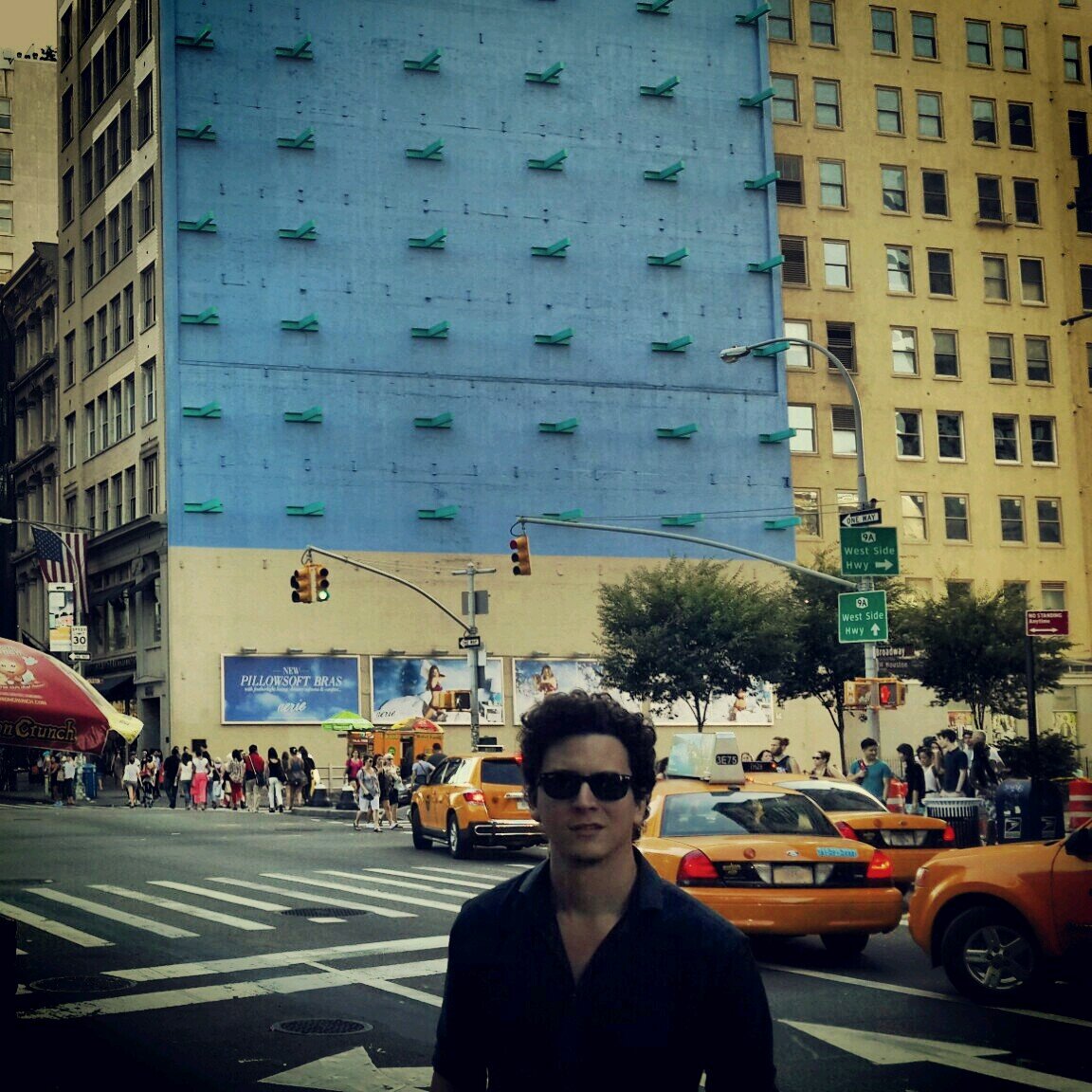 ergoro_'s profile picture. 