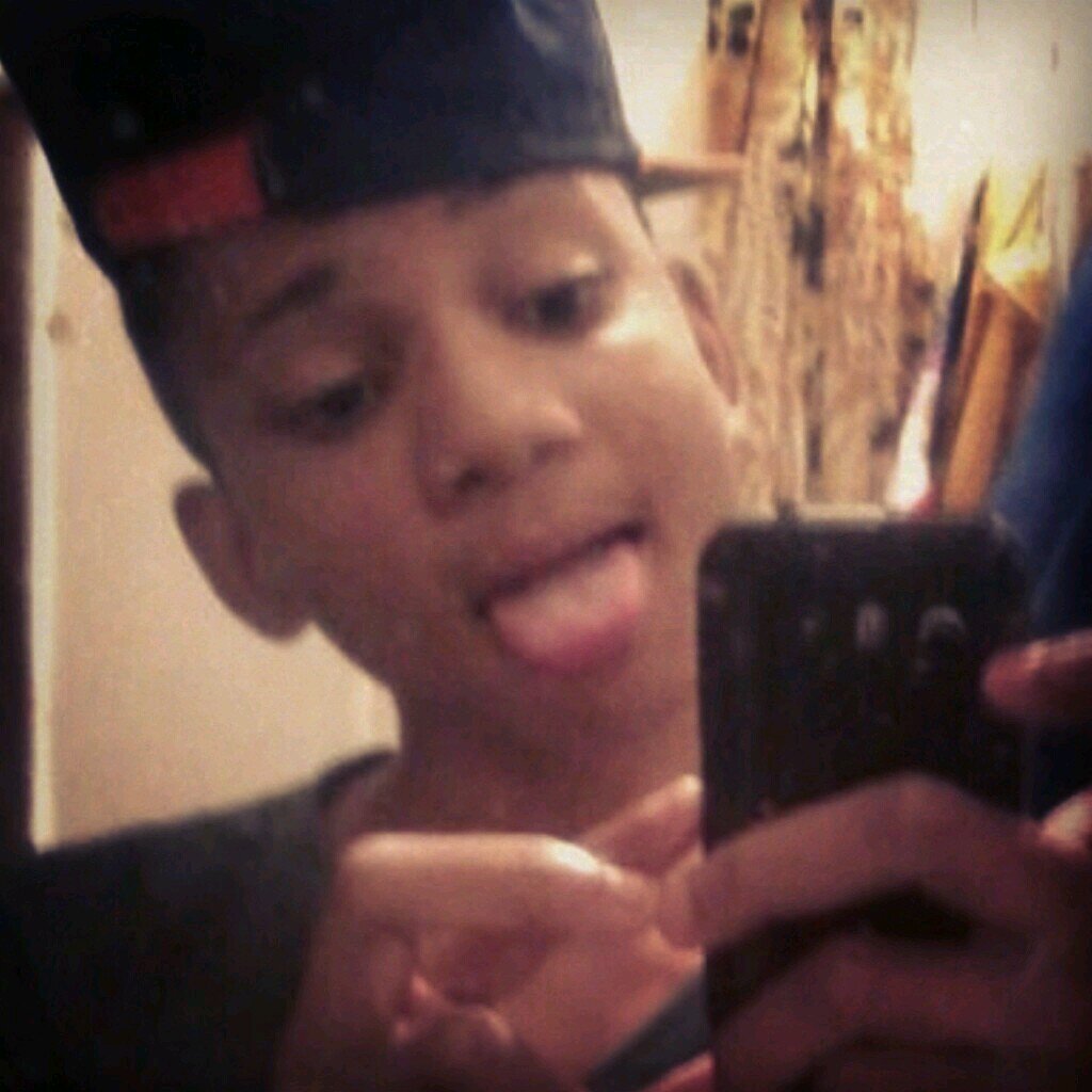 I like pop music, hanging out with the bf, and etc.
type
 Demi Lovato - Give Your Heart a Break & Bruno Mars - It Will Rain [..]
        Rio de Janeiro ;3