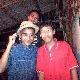 susah senang bersama kawan :)
