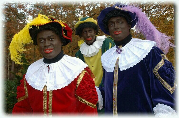 zwarte piet moet blijven ! sinterklaas is niks zonder zwarte piet !