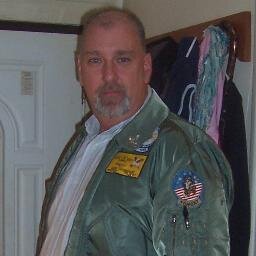 US Navy Veteran. Truck Driver, Youngstown State University Alumni, Enjoy cooking and baking, divorced