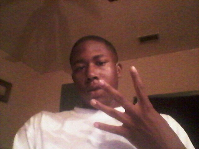 dese bitches,aint shxt dnt love dese hoes thuggem' mane FUCK these Hoes we cnt Trust em' IDRGAF &,yeen fwbreh' Now GTFO my Bio (: follow my BEST @MOI_BelleFille