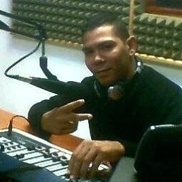 tecnico operador de radio y productor