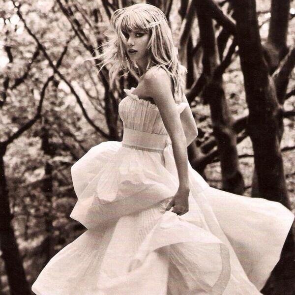 Everyday is a Fairytale cause we see Sparks Fly whenever Taylor smiles, so Speak Now and keep your Eyes Open to be Fearless just like her, burning Red♥