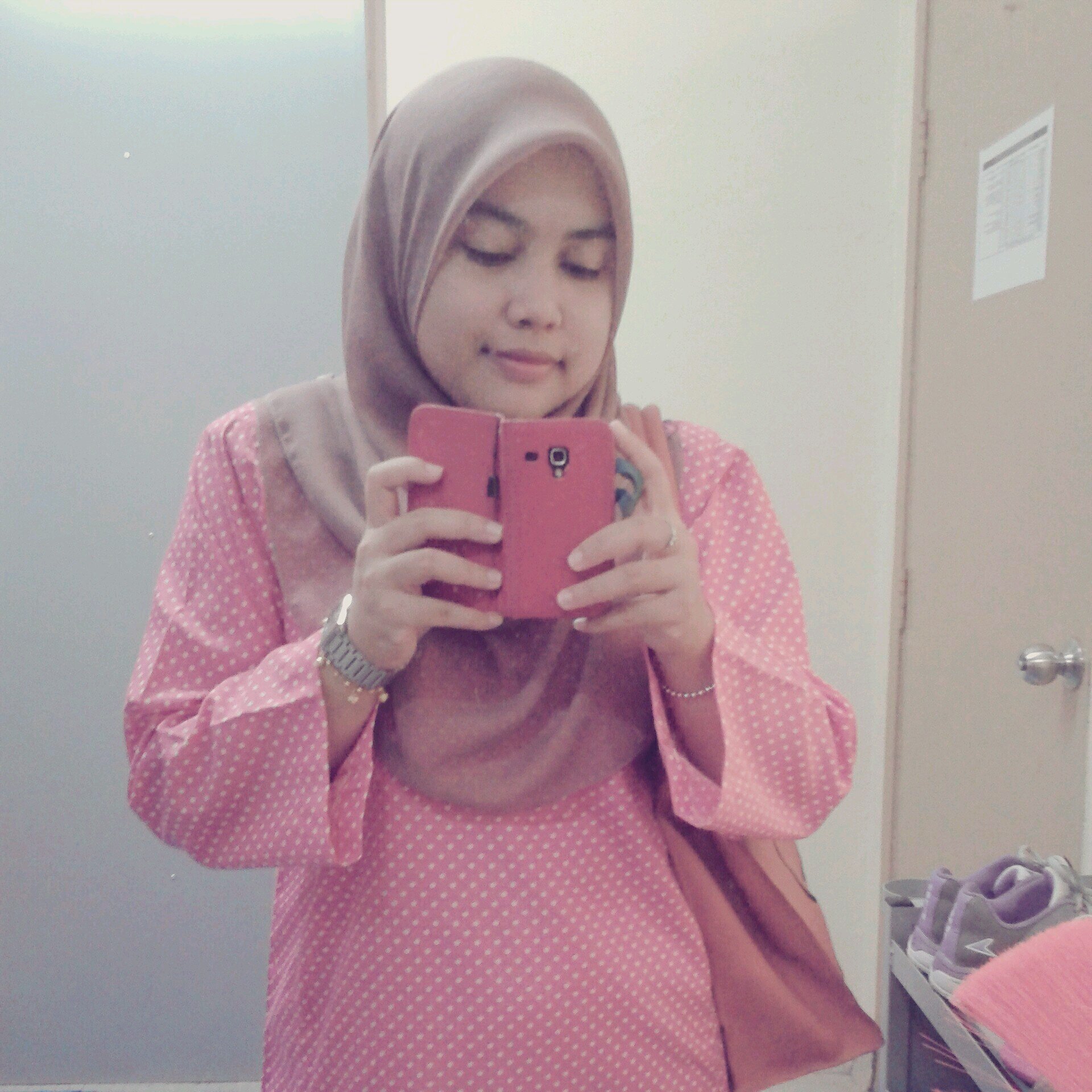 basyirahalias's profile picture. speak out  the silence  (◕‿◕✿) 9/4/90.