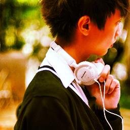 jesus l the one i love is @L__tan l fanboy of siwon (ps: just fans) l Gadjah Mada University '13 l gue jarang buka akun harap maklum