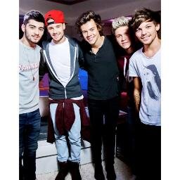 We love you so much, stay strong beautiful we will always be by your side. [ @starcrushniall ]