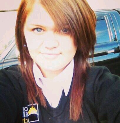 IM IN LOVE WITH HORSES AND ONE DIRECTION. Oh yeah btw if your reading this it means i love youuu 3. Follow me amd i will follow you bitches :*