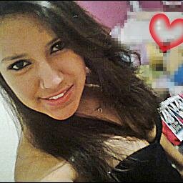 escorpiana, mto brava ,tem ciumes do q éh seu, adora sair áh noite, Grêmistah'  ,super carinhosa com qm merece ,gaúcha 17 aninhos // segue? eu sigo dvolta *-*