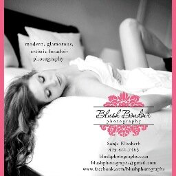 Modern, artistic, chic and glowing boudoir images.