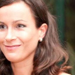 Pragmatique dans l'âme le web me passionne parce que tout peut être mesuré, vérifié, analysé. J'ai une sensibilité particulière pour le référencement SEO