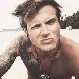 Galaxy Defender. Chelsea FC. Likes sleeping.