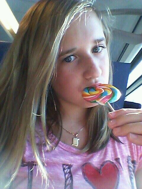 HUNGARIAN|DIRECTIONER|I love Nutella♥| Follow me and I follow back! :D|