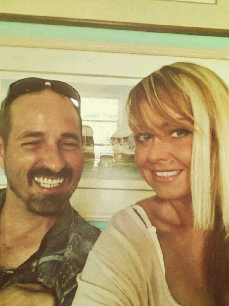 Slightly psychotic and deliriously happy tattoo enthusiast with an equivalent boyfriend/ @junkhead1324