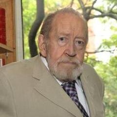 97 años, catedrático de literatura rúnica de los Siglos de Oro. Director de la RAR. Vicerrector de cultura e investigación. Polvo enamorado. #SHPF